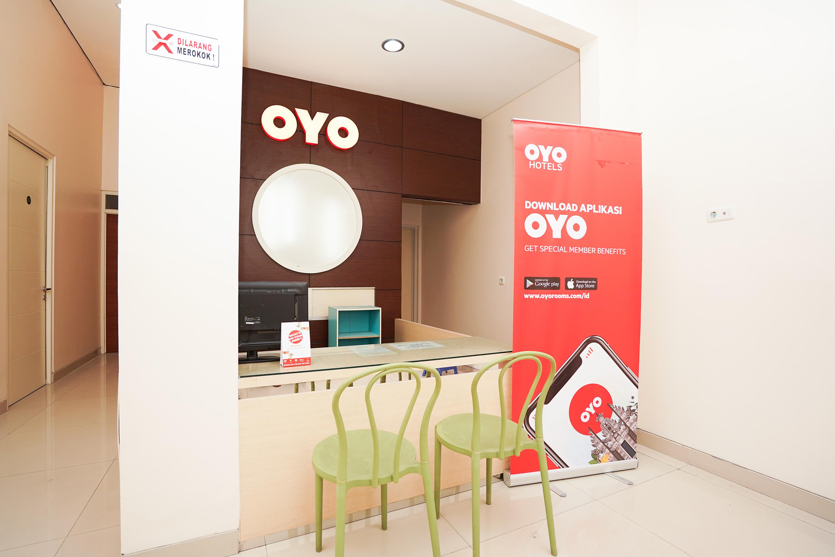 Oyo 782 Menjangan Residence At Citraland 1 Surabaya Dış mekan fotoğraf