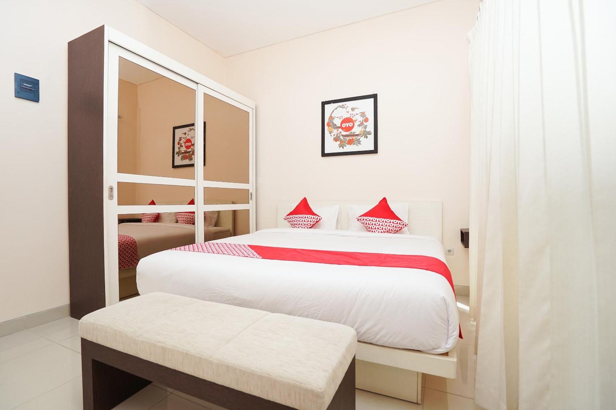 Oyo 782 Menjangan Residence At Citraland 1 Surabaya Dış mekan fotoğraf